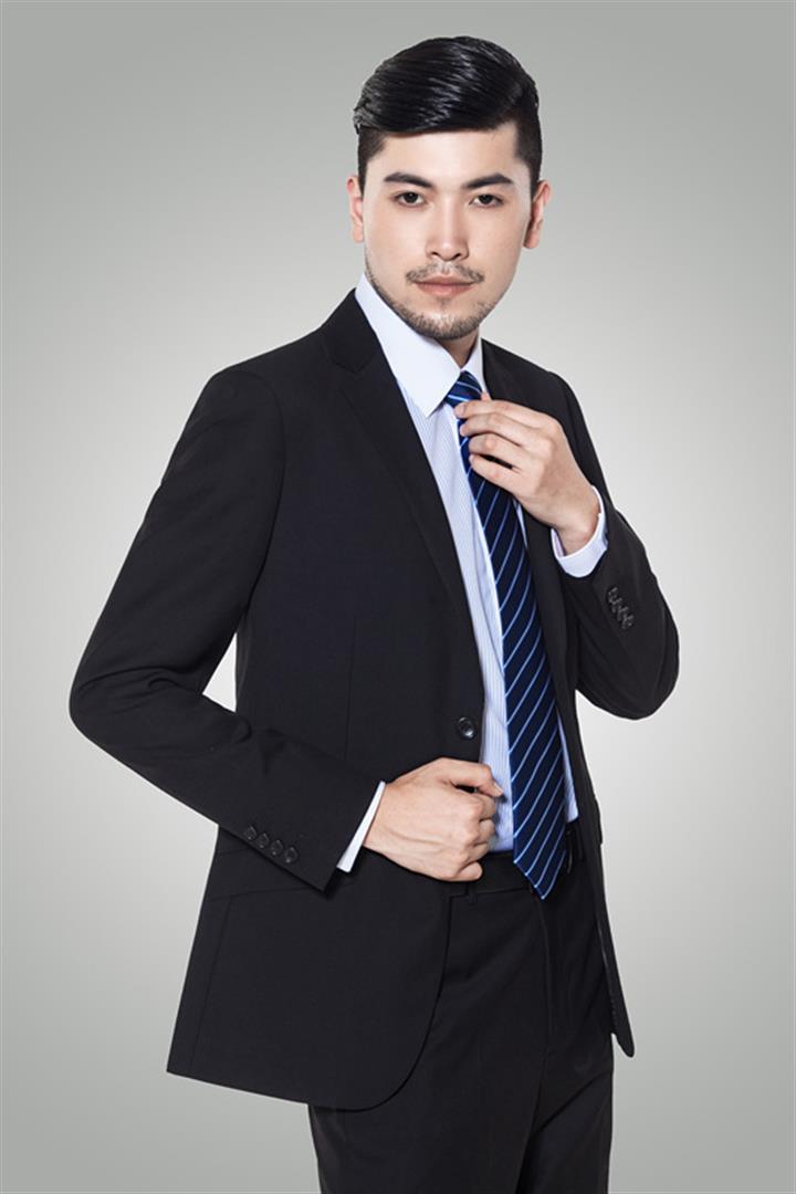 余华琴 视觉与舞美负责人